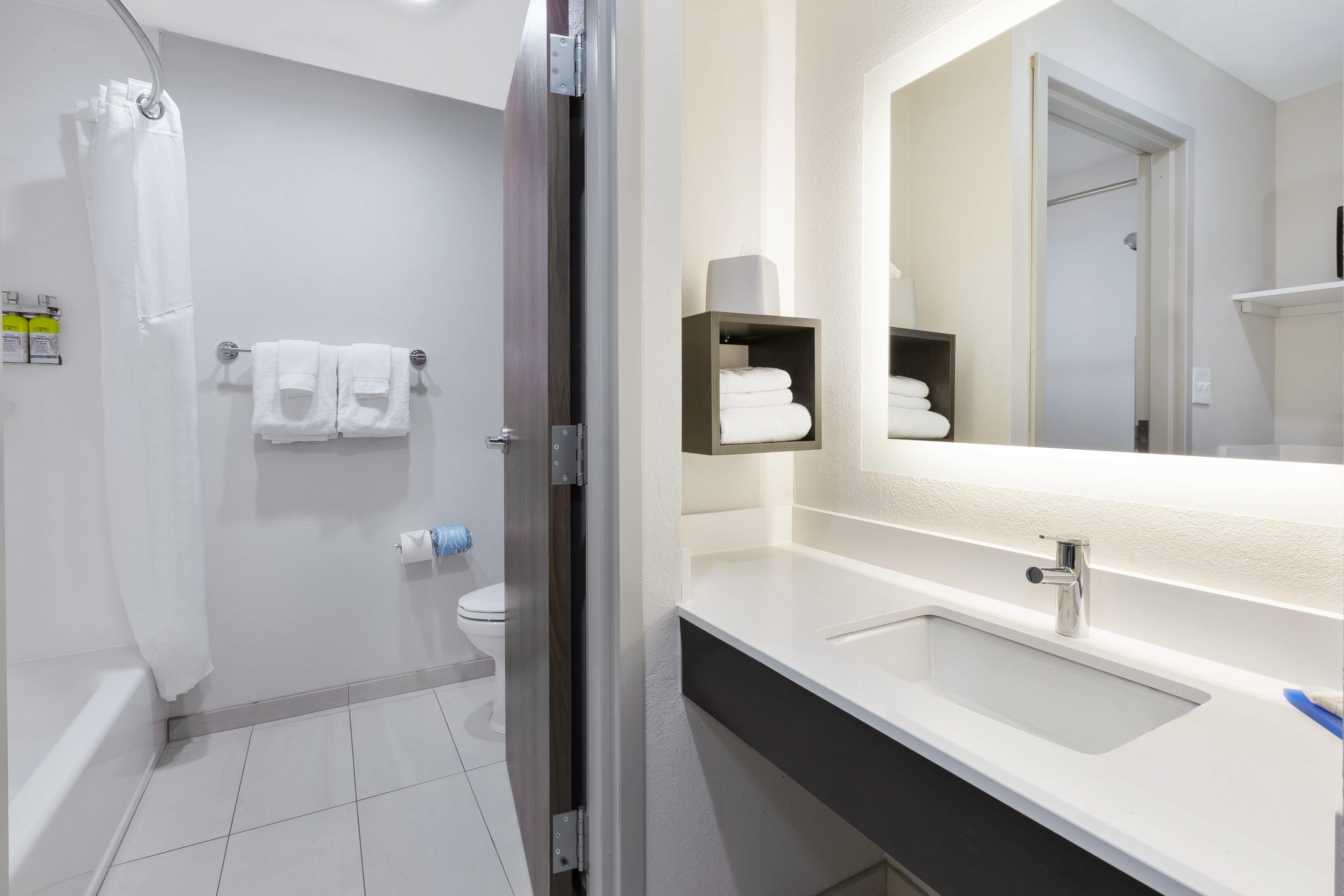 Holiday Inn Express Detroit-Warren/General Motors Technology Center By Ihg Ngoại thất bức ảnh