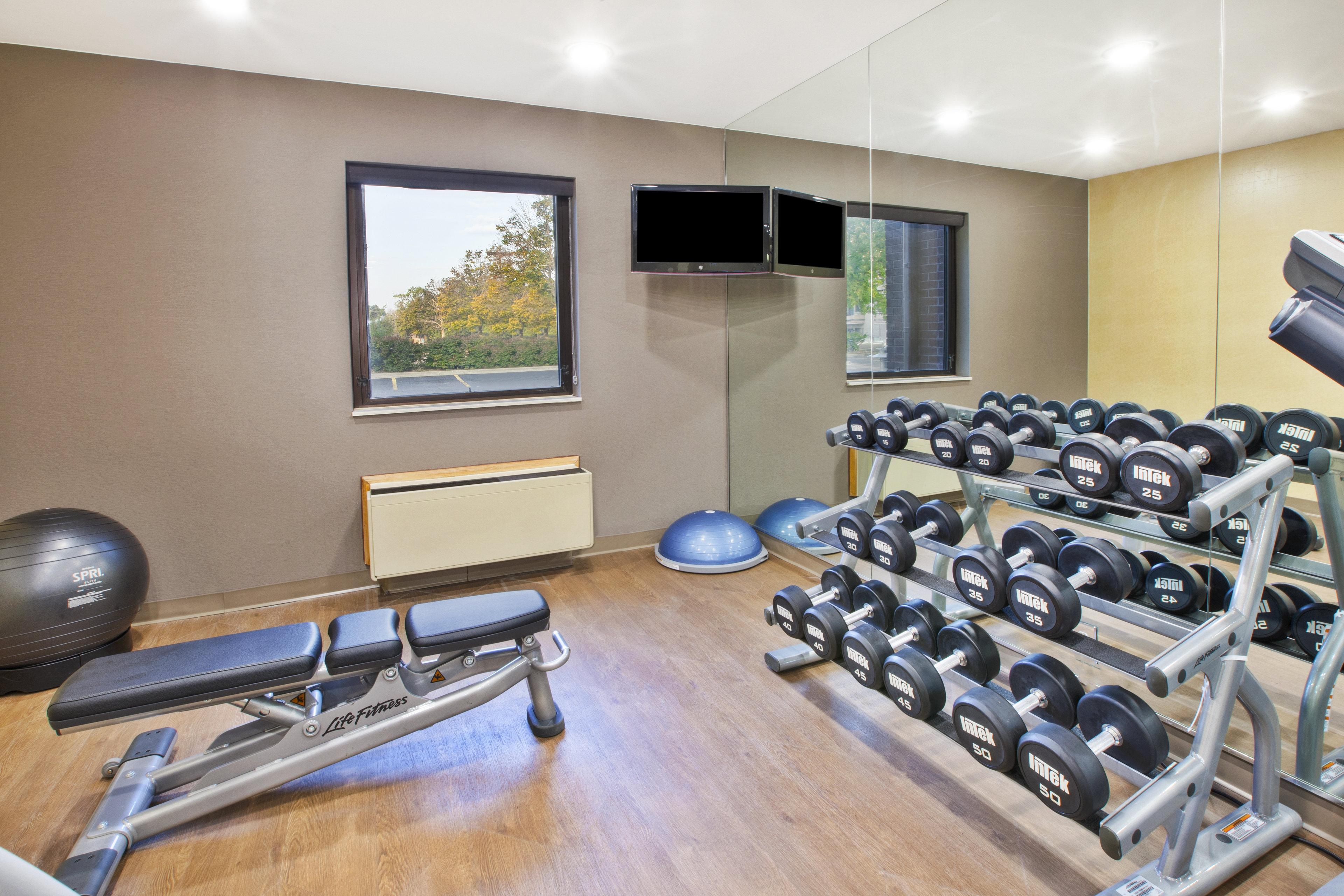 Holiday Inn Express Detroit-Warren/General Motors Technology Center By Ihg Ngoại thất bức ảnh