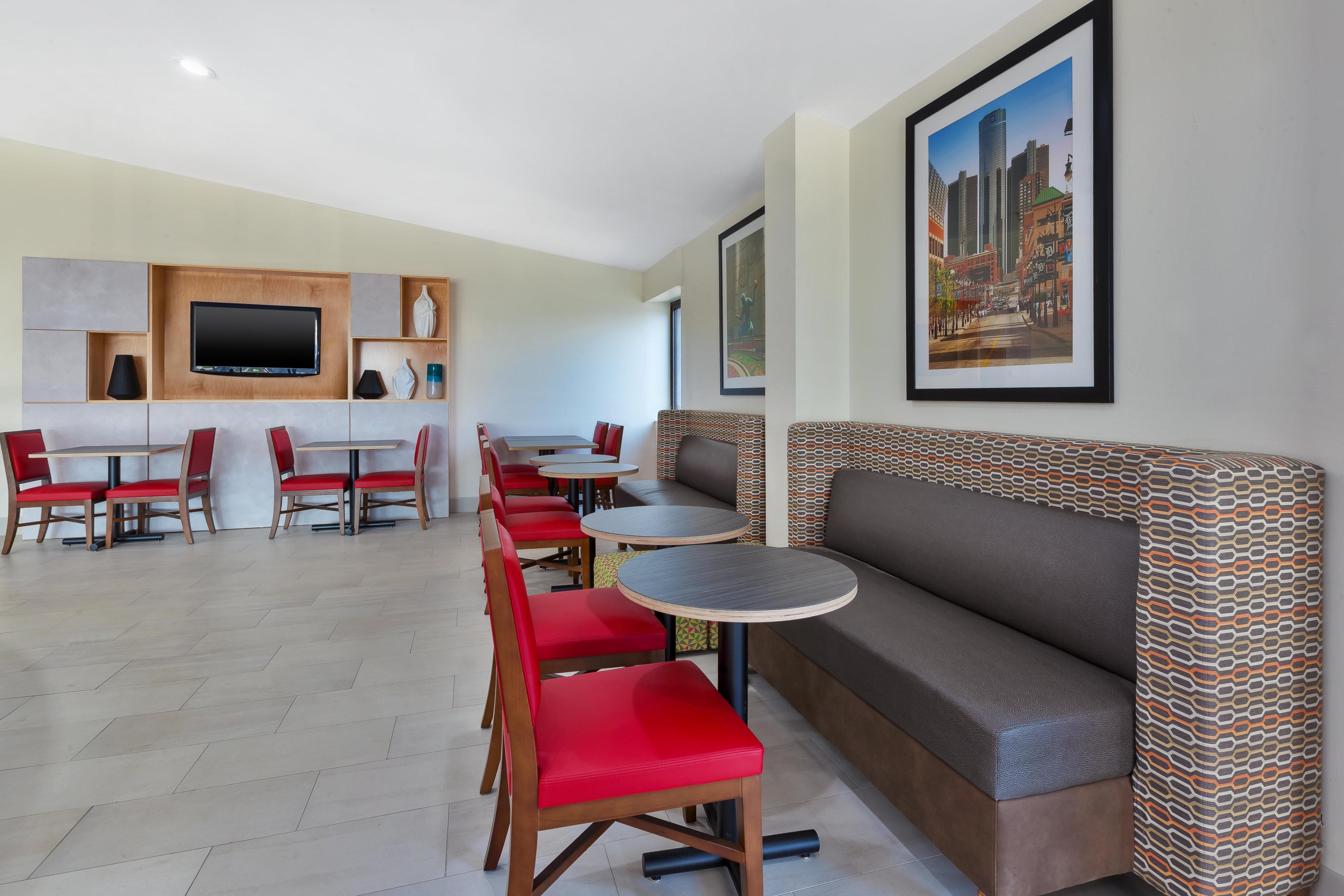 Holiday Inn Express Detroit-Warren/General Motors Technology Center By Ihg Ngoại thất bức ảnh