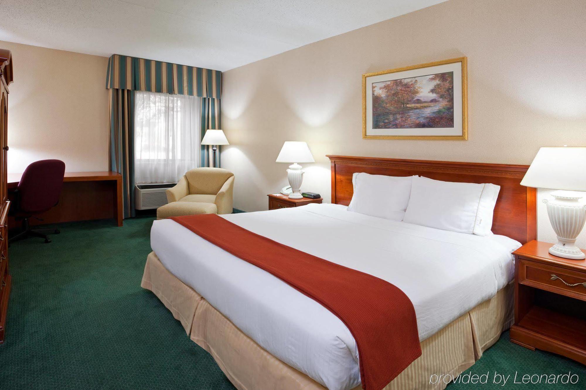 Holiday Inn Express Detroit-Warren/General Motors Technology Center By Ihg Ngoại thất bức ảnh